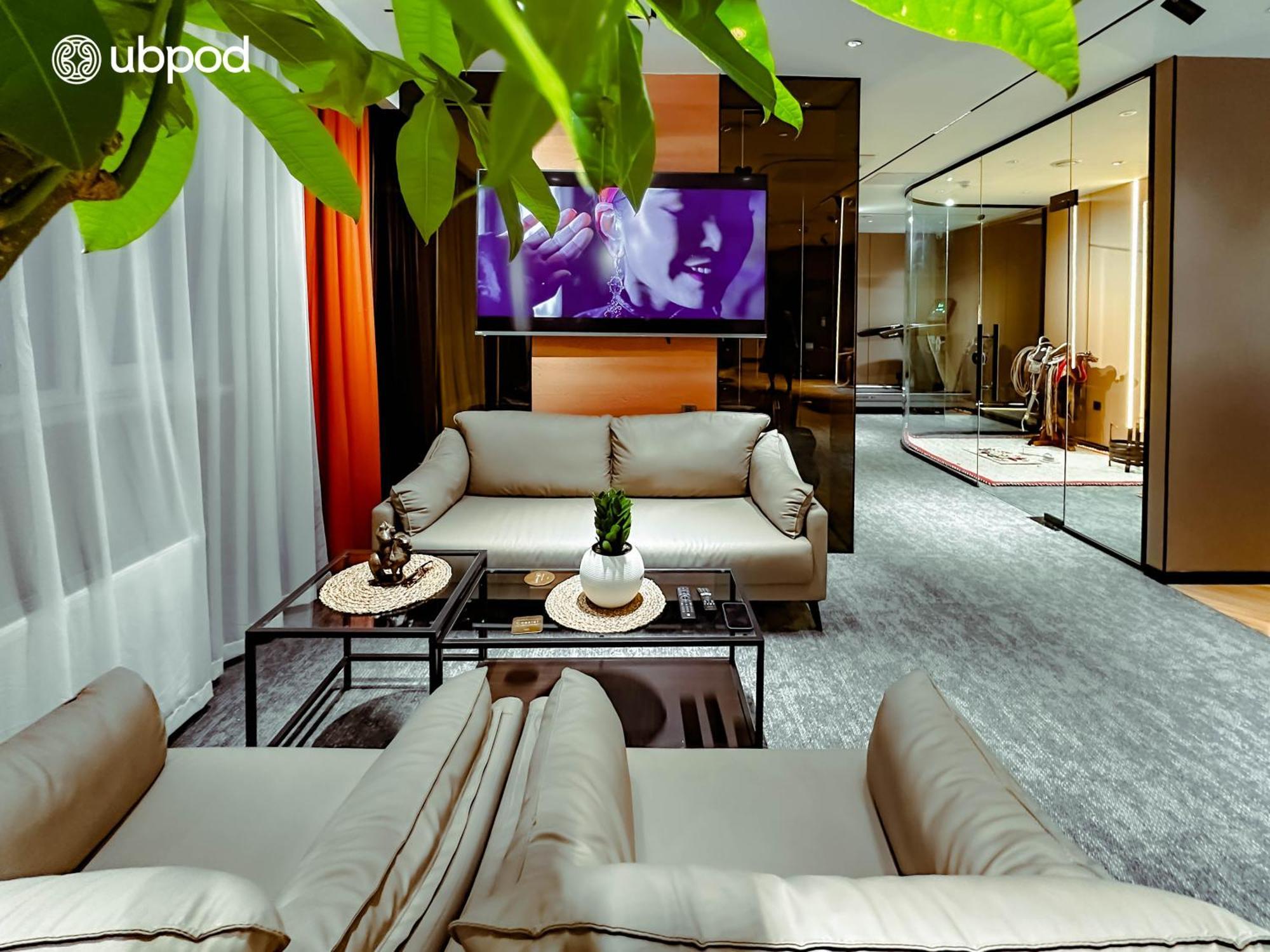 Ubpod- The First Capsule Hotel In Mongolia Ulaanbaatar Exterior photo