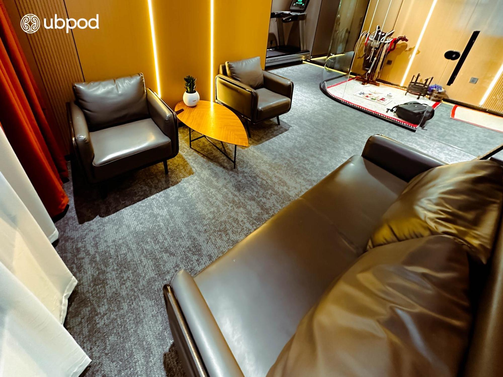 Ubpod- The First Capsule Hotel In Mongolia Ulaanbaatar Exterior photo