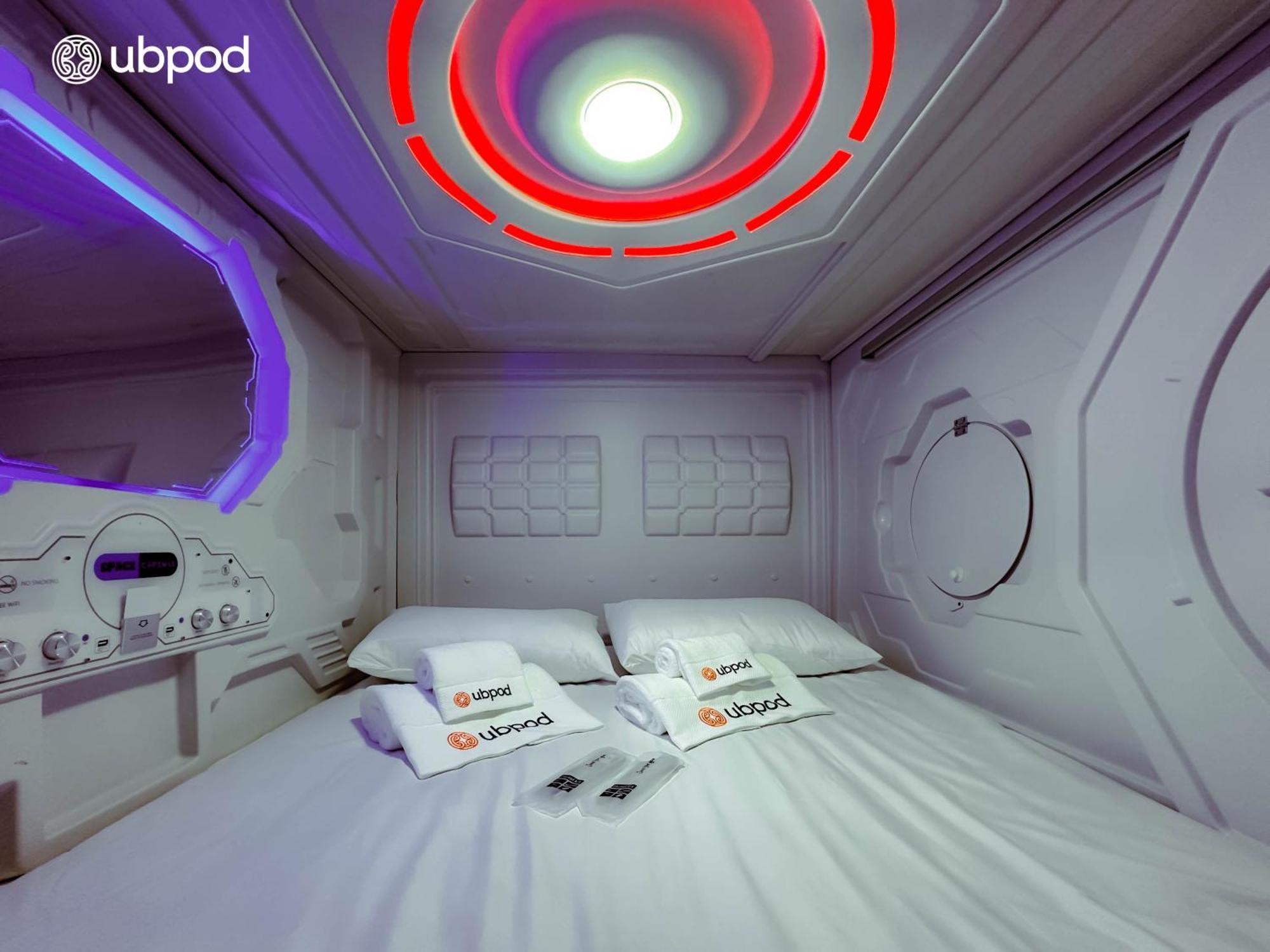 Ubpod- The First Capsule Hotel In Mongolia Ulaanbaatar Exterior photo