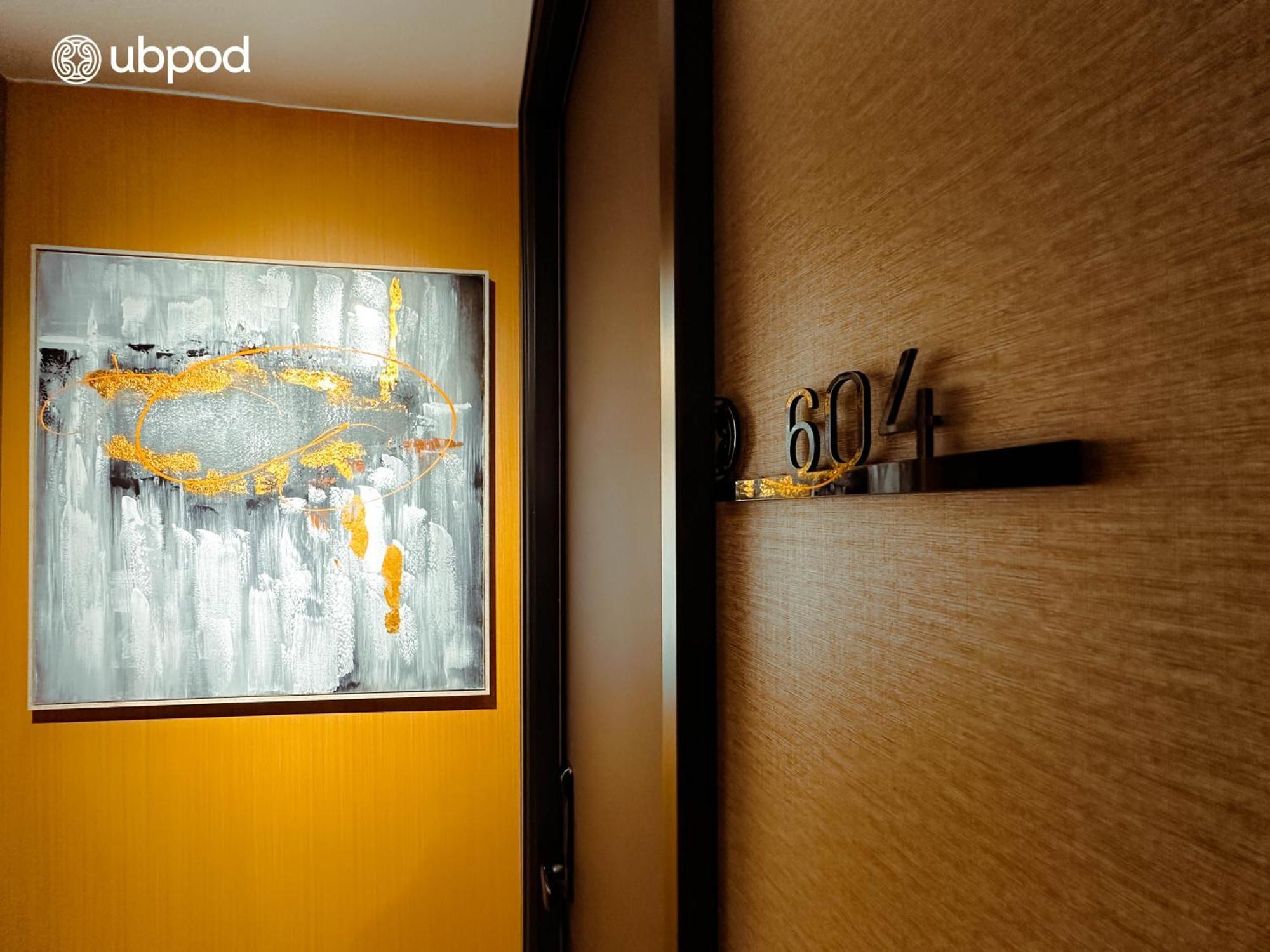 Ubpod- The First Capsule Hotel In Mongolia Ulaanbaatar Exterior photo